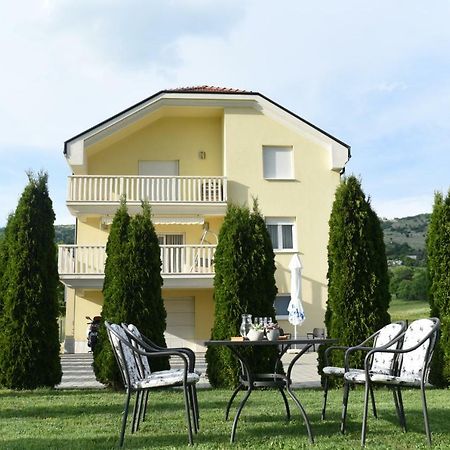 Apartman Лівно Екстер'єр фото