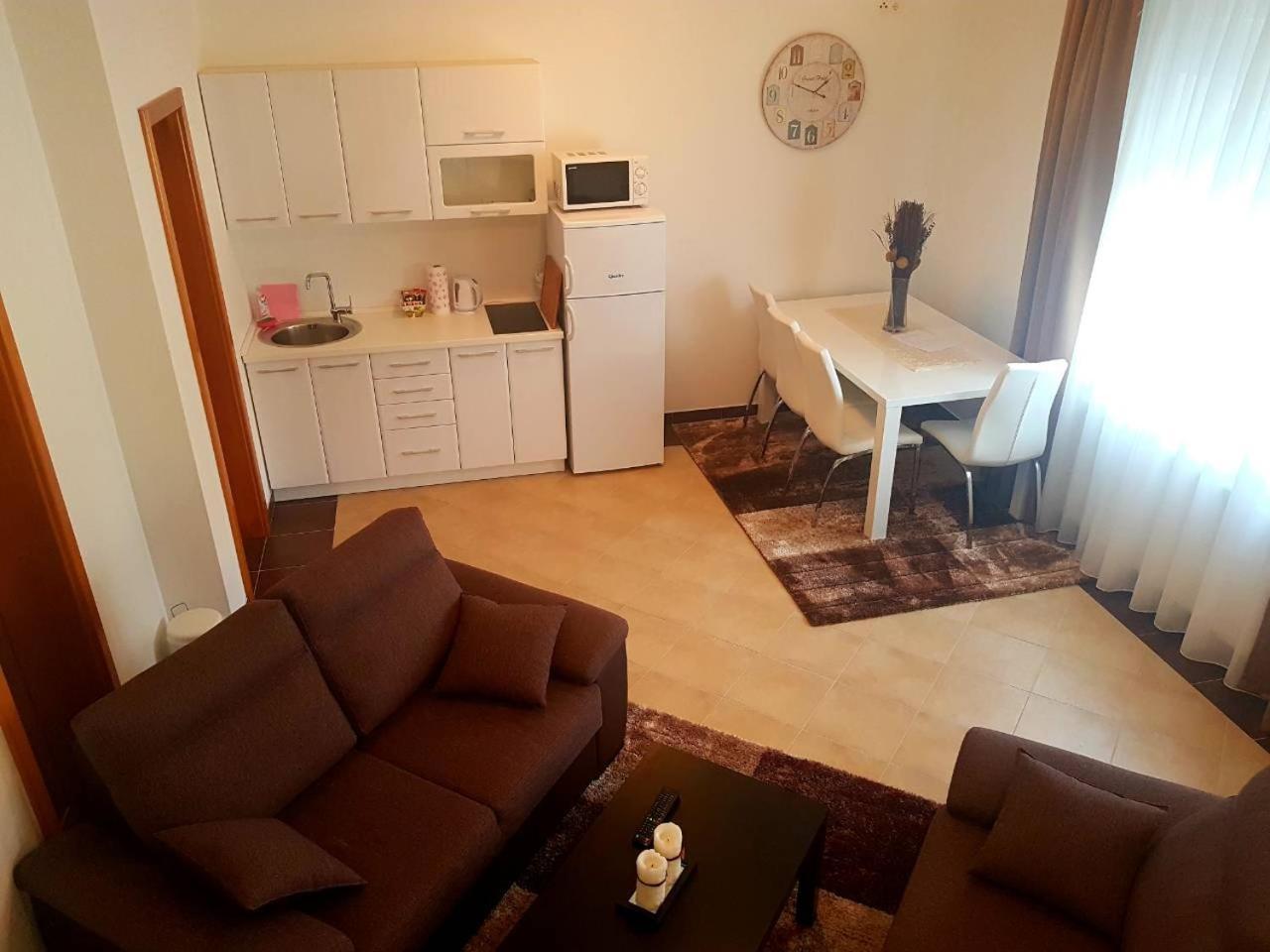 Apartman Лівно Екстер'єр фото