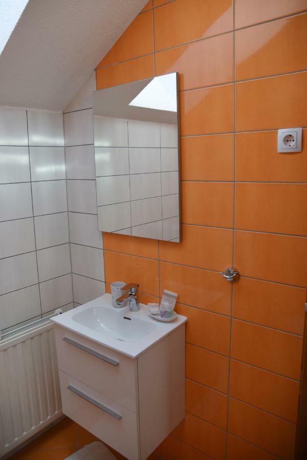 Apartman Лівно Екстер'єр фото